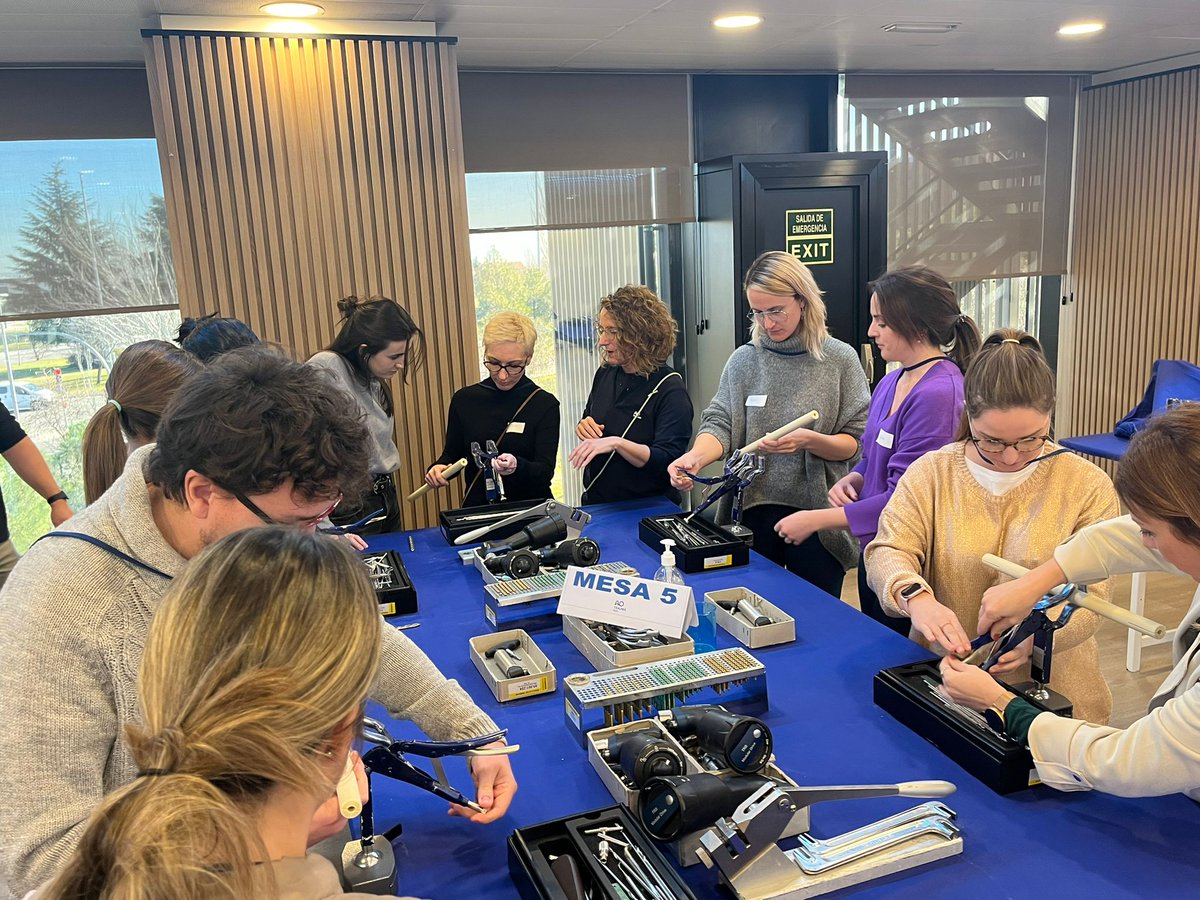 AO ORP España Enfermería tweet media