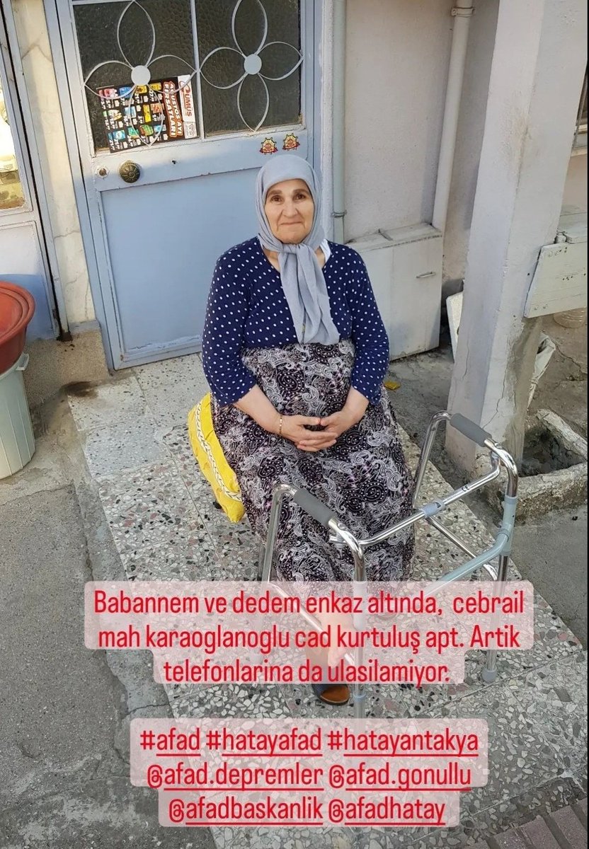 gamzegulten's tweet photo. LUTFEN YAYALIM! SESLERI GELIYOR ARTIK DAYANAMIYORUZ DIYORLAR ENKAZ ALTINDALAR  ARKADASIMIN DEDE VE BABAANESI
HATAY
CEBRAIL MAHALLESI KARAOGLANOGLU CADDESİ KURTULUS APARTMANİ
#DEPREMOLDU #hatayafad #hatayyardimbekliyor #hatay #afad #deprem #hataydepremi https://t.co/k5gA8Xdukb