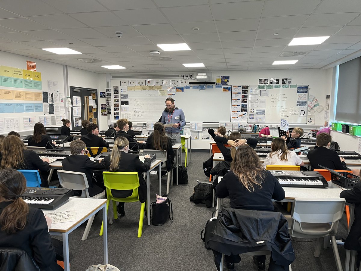 Caldicot School Music (@caldicotmusic) on Twitter photo Year 7 students enjoying a fabulous free style rap lesson with professional artist Sheldon 🎶 <a href="/CaldicotY7/">Caldicot Year 7</a> @caldicot_sch <a href="/sheldonraps/">SheldontheRapper</a> <a href="/gwentmusic/">Gwent Music</a> Year 7 students enjoying a fabulous free style rap lesson with professional artist Sheldon 🎶 <a href="/CaldicotY7/">Caldicot Year 7</a> @caldicot_sch <a href="/sheldonraps/">SheldontheRapper</a> <a href="/gwentmusic/">Gwent Music</a>
