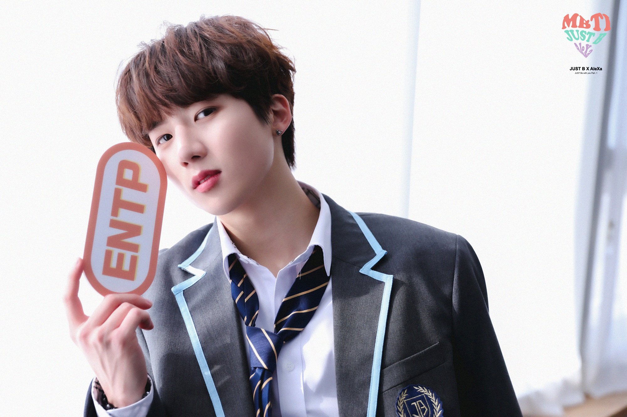 FoW1cV2aEAY2ikW?format=jpg&name=large