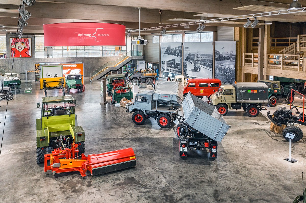 UnimogCommunity's tweet photo. Unimog-Club Gaggenau-Mitglied Hans-Peter Hegmann hat tolle Impressionen von Eröffnung des neuen Unimog-Museums festgehalten.
Mehr auf https://t.co/ydrOCMmMgb
📸 Hans-Peter Hegmann | @DaimlerTruck
#mercedesbenz #unimog #unimogmuseum #unimogclub #unimogclubgaggenau https://t.co/mqP4TCzkrb