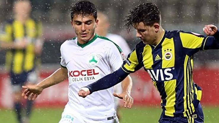 ilaydatopcuogl's tweet photo. SARUHAN BOLAT, KAHRAMANMARAŞ DULKADİROĞLU İSTİKTALSPOR TESİSLERİNDE NEREDEYSE 30SAATTİR ENKAZ ALTINDA HABER ALAMIYORUZ. SESİNİN GELDİĞİNİ BİLİYORUZ. DAHA NE KADAR BEKLEYEBİLİR BU SOĞUK HAVA ŞARTLARINDA YAŞAMA İHTİMALİ VARKEN YARDIM EDİN LÜTFEN #deprem #seferberlik #AFAD #Turkiye https://t.co/tGe6xEqQmC