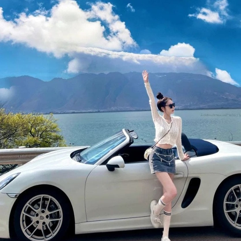 I thank you God for this most amazing day, for the leaping greenly spirits of trees, and for the blue dream of sky and for everything which is natural, which is infinite, which is yes😍😍😍😍