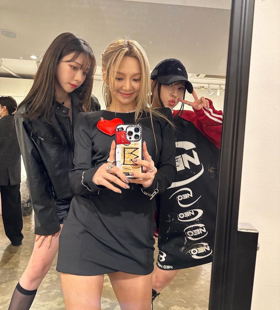 aespapic's tweet photo. hyoyeon_x_x instagram update https://t.co/BfZPIzkI0C