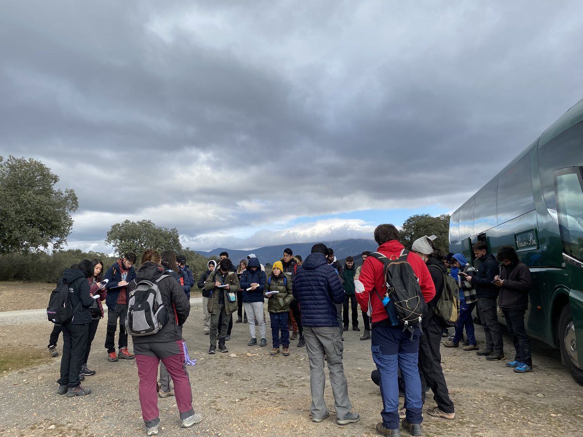 En Navas de Estena con el alumnado de Paleontología General de <a href="/geologicasUCM/">Facultad de Ciencias Geológicas</a> ¡Vamos con ese Paleozoico!