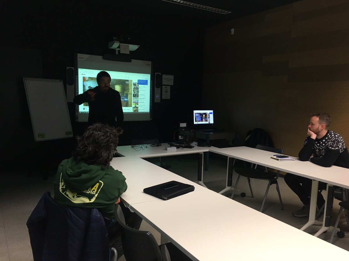 LabManlleu's tweet photo. 🗣️Per celebrar el #DiaInternetSegura , avui, al #LABManlleu fem un curs d'streaming 😂amb en @codina_roger
👉Si busques formació en ciberseguretat , inscriu-te al taller dels dies 7 i 9 de març
➕INFO i inscripcions https://t.co/dGQMULKTXc #SID2023 https://t.co/ArHxYpz7Mw