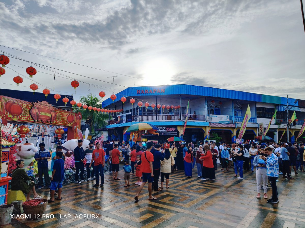vincetrx0's tweet photo. What if...
Cap Go Meh 2023 kemarin minggu, foto diambil dari Smartphone...
Yah ini beberapa fotonya~
Shot on #Xiaomi12Pro
#CapGoMeh #CapGoMeh2023 #ShotOnXiaomi #XiaomiPhotography #ShotOnSnapdragon
@XiaomiIndonesia @Snapdragon_ID https://t.co/KVZJbxnKTp