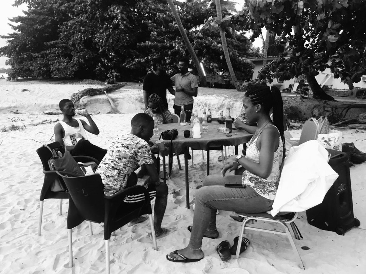 CodOnEvent's tweet image. La communauté, c’est une famille,

La communauté c’est un réseau,

On apprends mais on s’y amuse aussi ☺️

En images notre première journée récréative 🥳🥂🏝organisée avec des membres de notre Communauté 👩‍💻🧑‍💻😊.

#codon
#codeispoetry