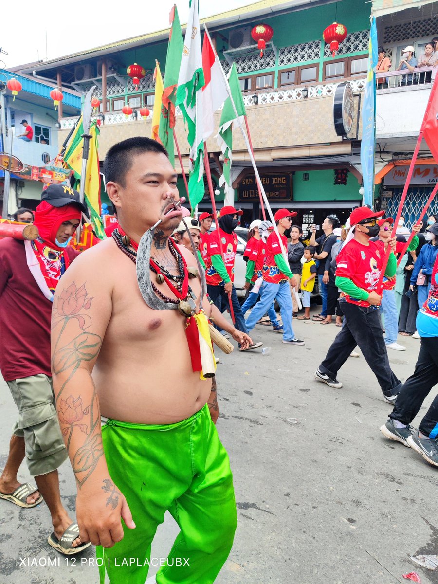 96thTatsuya's tweet image. Dan beberapa tambahan, foto Tatung di Pawai CapGoMeh

Shot on #Xiaomi12Pro 

#CapGoMeh #CapGoMeh2023 #ShotOnXiaomi #XiaomiPhotography #ShotOnSnapdragon 

@XiaomiIndonesia @Snapdragon_ID