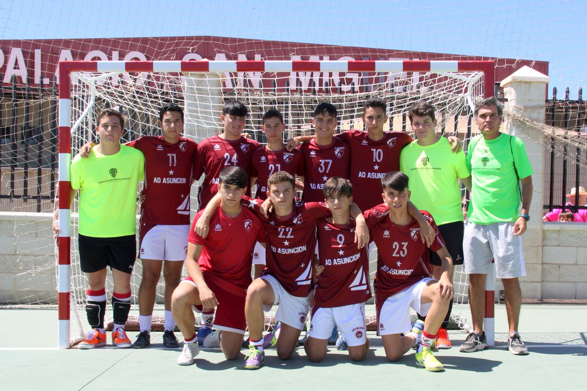 Dos equipos más representarán a España en los #FISECGAMES23 en Dunkerque. Ambos del colegio <a href="/ADasuncion/">ADAsunción</a>, un futsal masculino y un baloncesto femenino, <a href="/fisec1948/">FISEC</a> <a href="/UGSELnationale/">UGSELnationale</a> ¡Bienvenidos!
