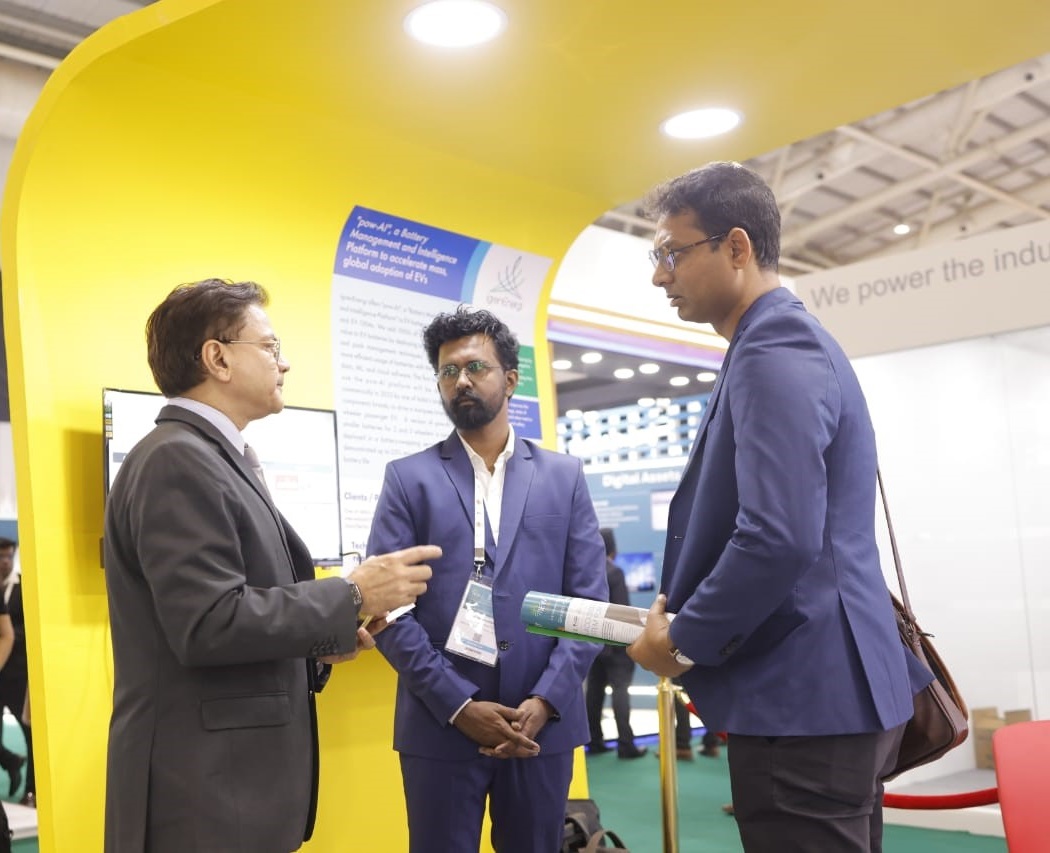 Shell_India's tweet image. Excitement underway as we take you on our #poweringprogress journey towards a brighter &amp;amp; sustainable future in partnership with trailblazing #ShellE4 startups.

Visit us at Hall 4 @IndiaEnergyWeek and find how we are carving our path towards a #netzero world.

#IndiaEnergyWeek