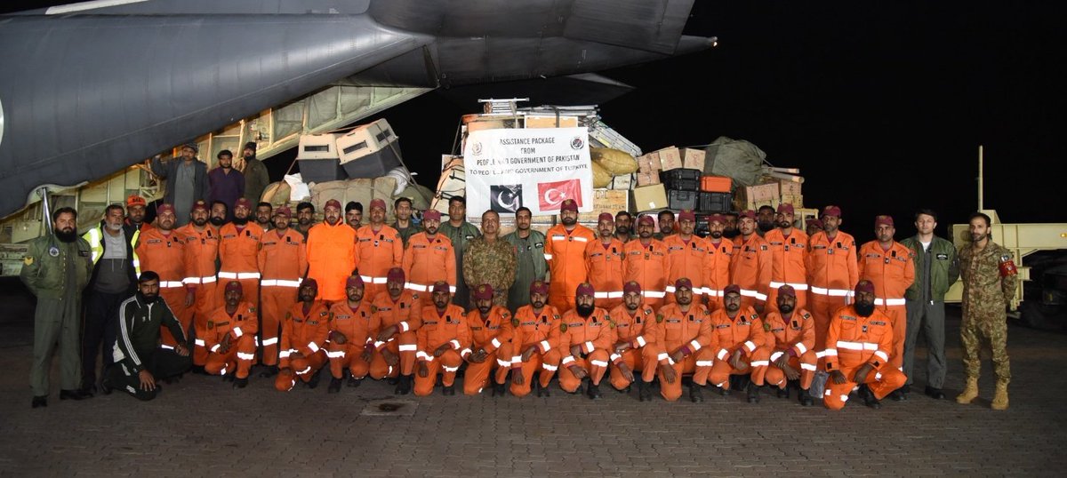 sajjadbhuttoPPP's tweet photo. Pakistan's determination to stand with Turkey in difficult times. A delegation of #Pakistan has left for #Turkey to provide relief to the earthquake victims on behalf of the National Disaster Management Authority @ndmapk 🇵🇰🇹🇷

#Pak_Turkey #Earthquack https://t.co/iHVhOaQBzu