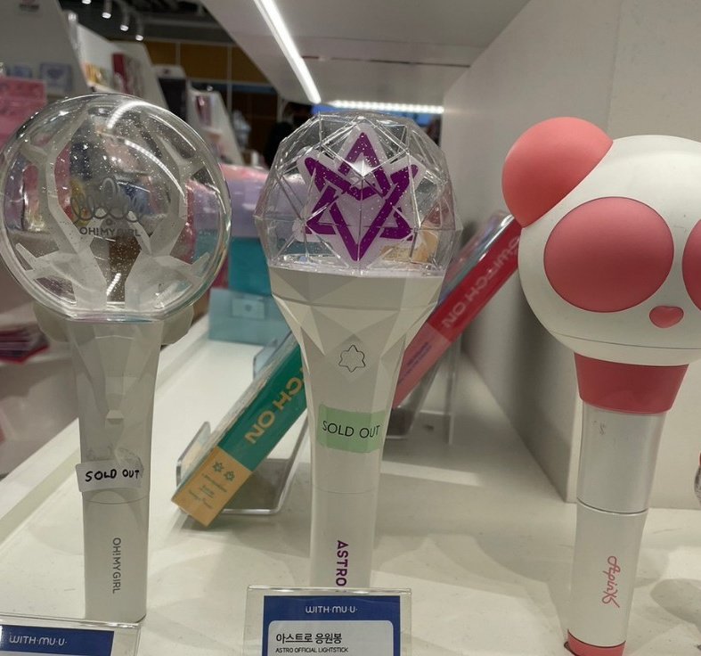 wishtulips8594's tweet photo. #tulthvkpop
❌No copy tulips picture na ka❌
꒰ name ꒱ ・ Astro Lightstick v.2
꒰ price ꒱ ・ 1,590
꒰ shipping ꒱ ・ เริ่มต้น EMS90 REG70 Flash90
📦รีสต๊อคกดมาแล้ว 20 แท่ง
#astrolightstick #ตลาดนัดastro #ตลาดนัดkpop #หิ้วเกาหลี #พรีออเดอร์เกาหลี #แท่งไฟastro https://t.co/IIn2BU5395
