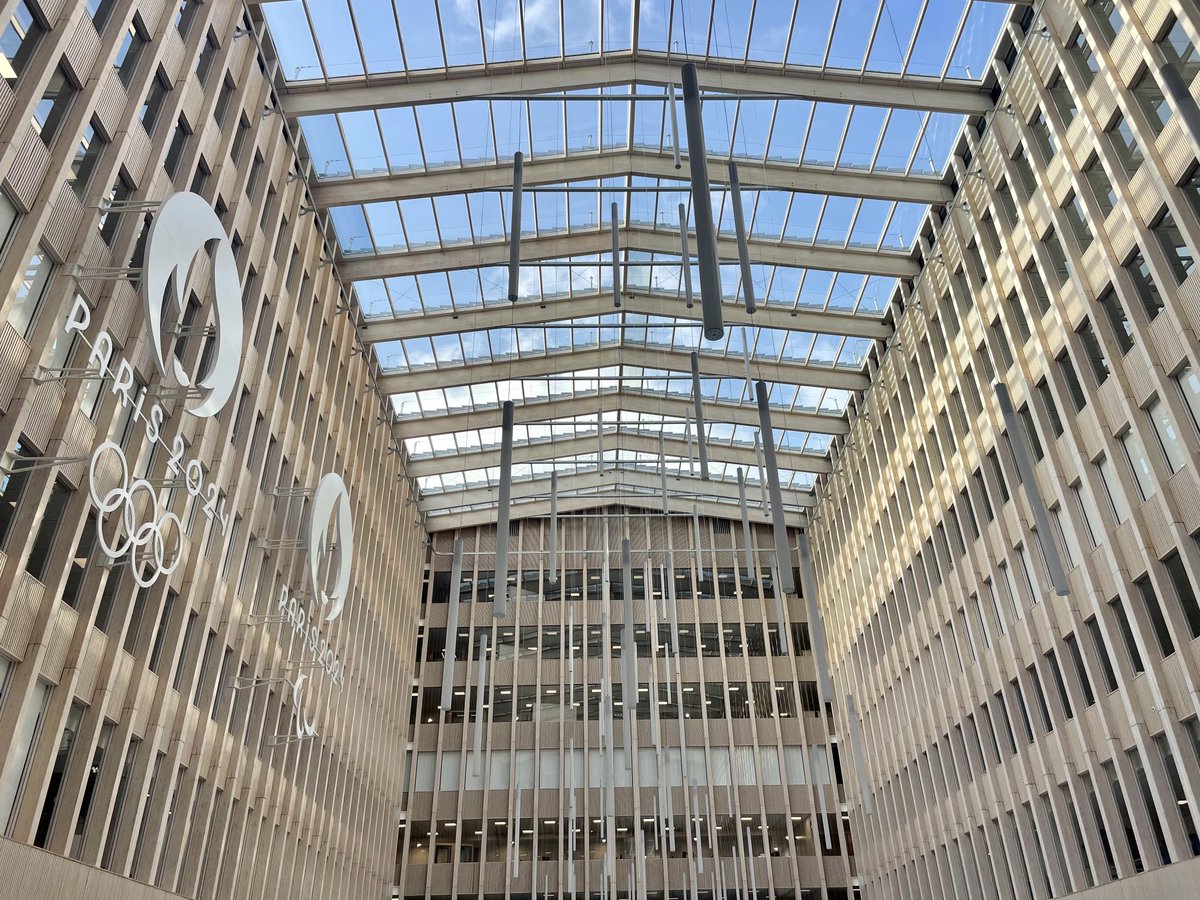 cnsj_fr's tweet photo. Cette semaine, 4 jours d’échanges denses et concrets avec le comité international olympique pour passer en revue les enjeux de la sécurité des Jeux @Paris2024⁩ avec des travaux préparatoires qui s’intensifient, dans une coopération étroite de tous les acteurs https://t.co/yP4MY2GzgC