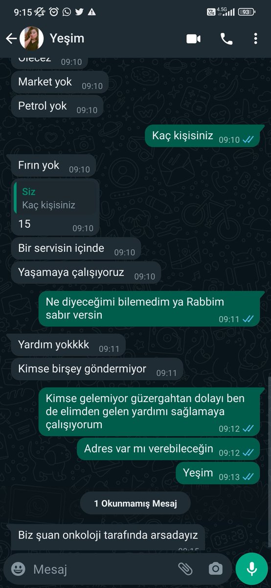 Helin1ce's tweet photo. @PincTivi Gaziantep Onkoloji yanı ve Karacaahmet Camii de çok sayıda insan aç ve sussuz bekliyorlar soğuktan donacaklar lütfen yardım edin @BabalaTv  @OguzhanUgur @PincTivi https://t.co/2pZ6jLqnBt