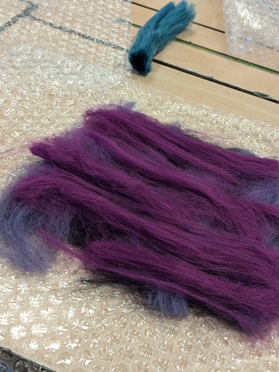 StJosephsSE8's tweet photo. A wonderful INSET session delivered by @BowArts learning felting techniques. Thank you, @StJamesHatcham for hosting. #Textiles #Felting #CreativeTeachers https://t.co/p1TCNVAPRi