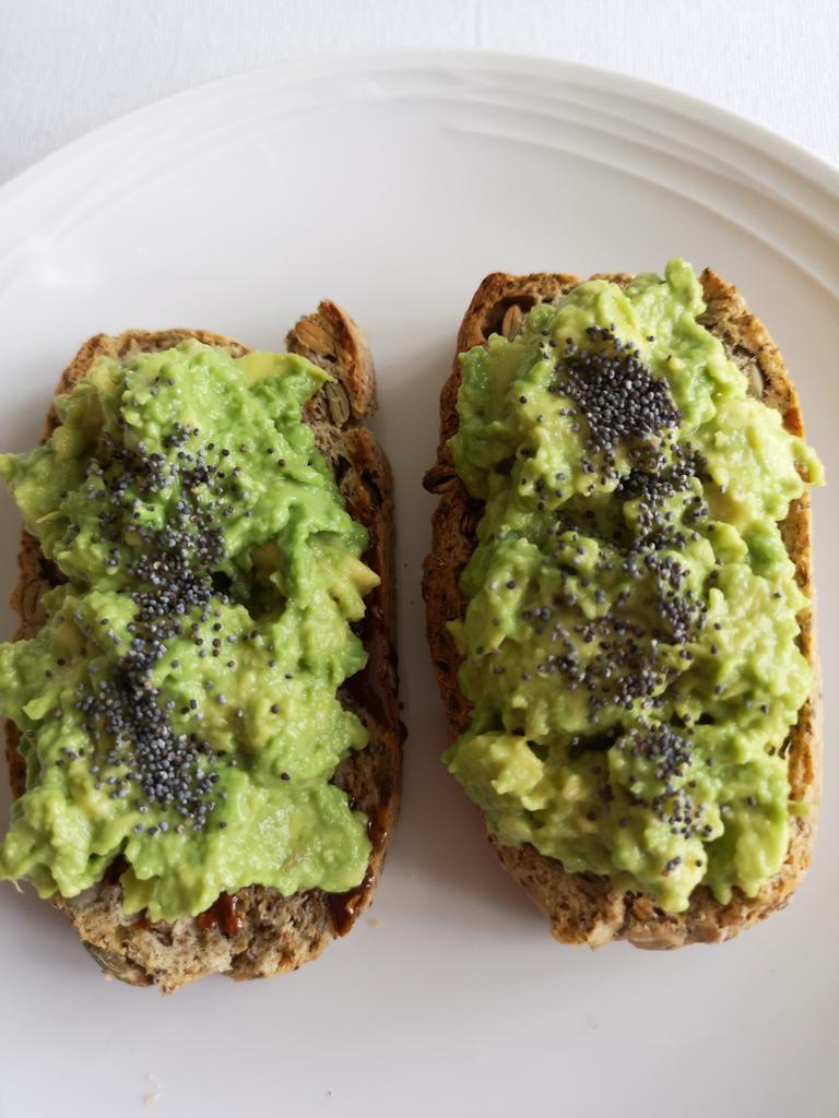 Nutrisnappers why no make yourself a healthy morning Avocado 🥑 sandwich.
🥑Superfast Food🥑

#nutrisnappers #foodchanges #foodmood #hernehill #brixtonfood #yummy #tasty #vegan #followusnow #followforfollowback #followers #followusnow #foooood #foodmenu #easytofollowrecipes