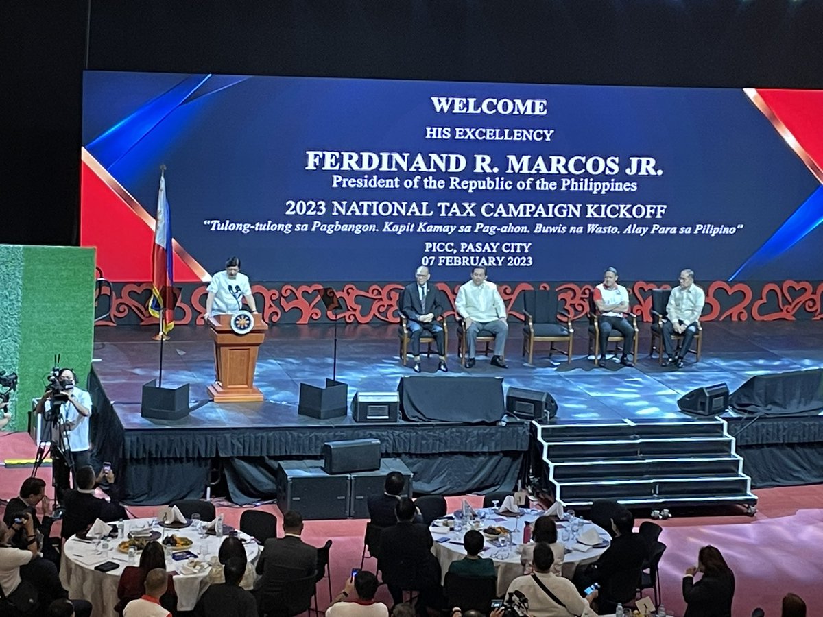 pia_gutierrez's tweet photo. In his speech, the President calls on Filipino taxpayers “to pay the correct taxes on time.” https://t.co/vukAI8eTR3