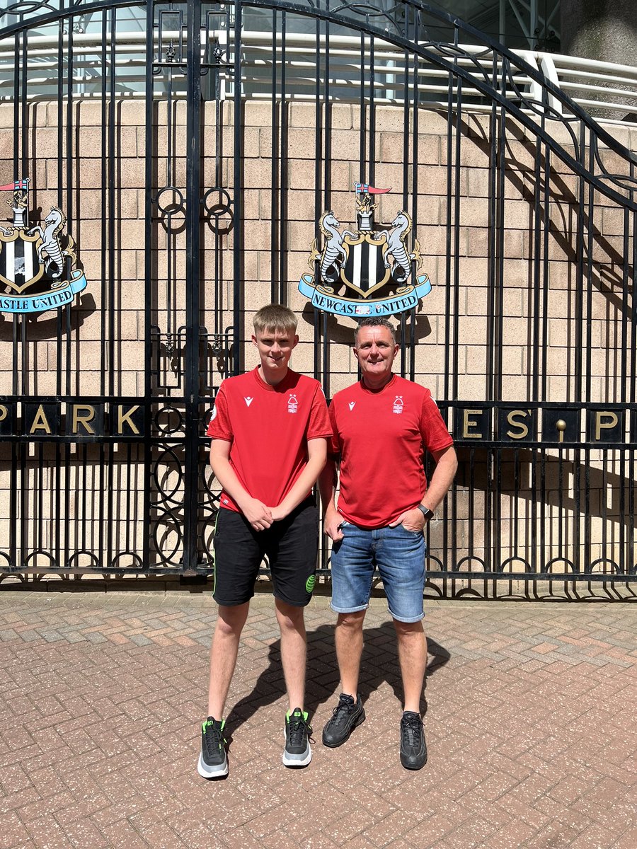A MASSIVE HAPPY 16TH BIRTHDAY TO <a href="/Priory_Celtic/">Priory Celtic</a> sat u16s captain and massive <a href="/NFFC/">Nottingham Forest</a> fan <a href="/Charlie73084688/">Charlienffc07</a> have a great day son.