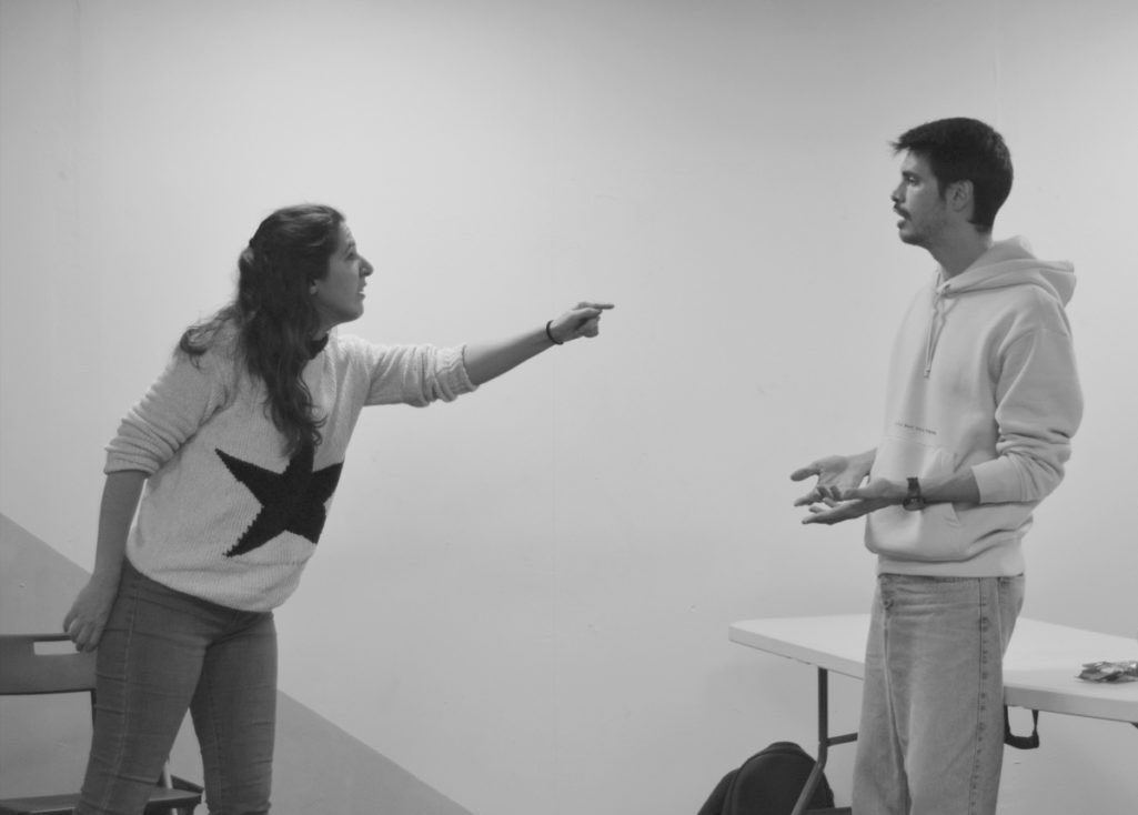 Últimas para SÉ DE UN LUGAR mañana miércoles a las 20:00h. Una historia sobre en amor después del amor que ha contado con el asesoramiento del gran Miguel Rellán. Entradas en atrapalo.com/entradas/se-de…🔥🔥