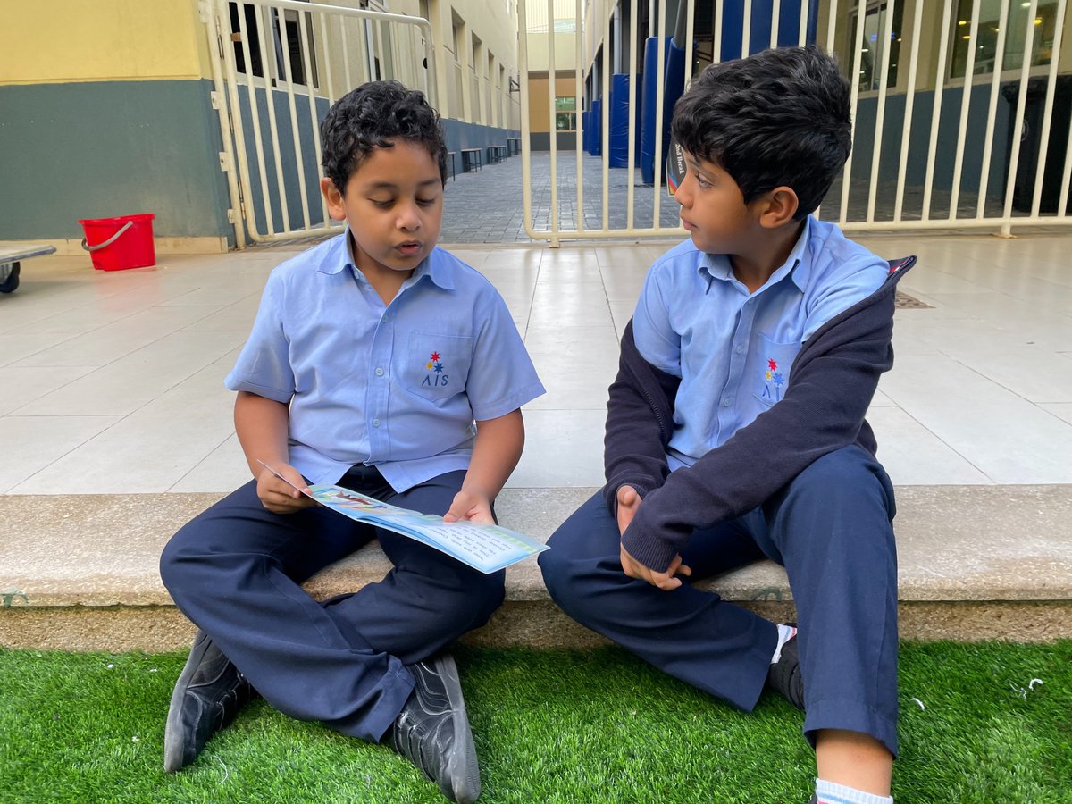 AIS_Grade4's tweet photo. Last week our grade 3B and grade 4B students buddies up and read on the school grounds. The kids loved learning from each other and are looking forward to this week's buddy reading session!
#AISGrade4 #AISGrade3 #AISPrimarySch https://t.co/wDDzjcDafu