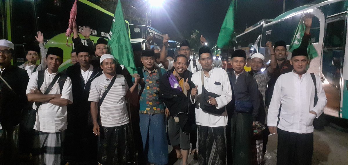 Andi66Cahyono's tweet photo. @elmoerif Terima kasih kami sampaikan kepada Pemerintah daerah Sidoarjo, mohon maaf kepada segenap Warga Masyarakat Sidoarjo yang terganggu atas kehadiran kami pada acara resepsi 1 Abad NU... https://t.co/ynZgbaRHkP