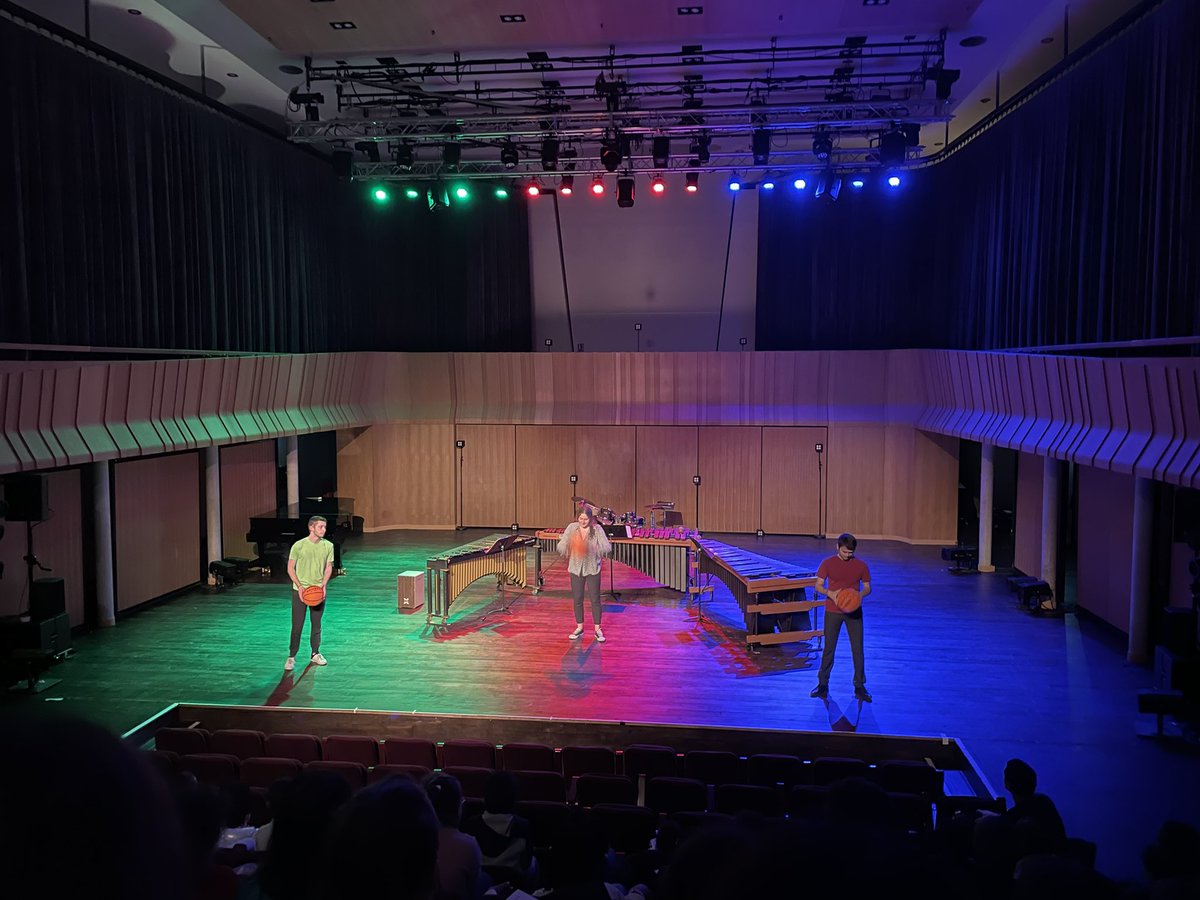 DevezeAnne's tweet photo. Les élèves de CHAM au concert ont apprécié le trio de marimba au CRR d'Aubervilliers. Bravo au Trio Mas ! @aubervilliers93 @La_Courneuve #cham https://t.co/H6ezsiiQoJ