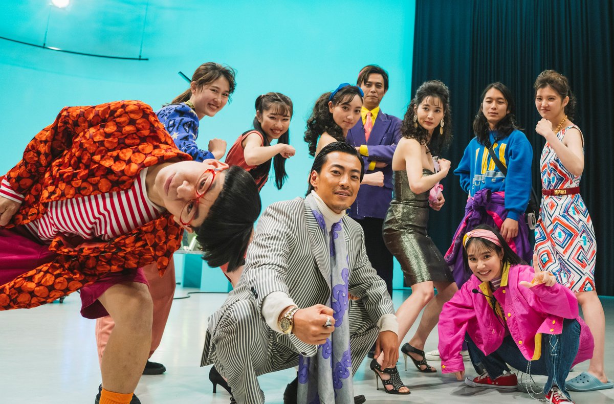 「#ギルガメッシュFIGHT」
最終話のオフショット写真を公開📹

なぜかとても強そうなポーズのお写真です…☺

全5話配信中❕
視聴はこちらから👉paravi.jp/title/104986

 #大東駿介 #姜暢雄 #永野宗典 #出口亜梨沙 #大下ヒロト #生越千晴 #ギルガメ #Paravi