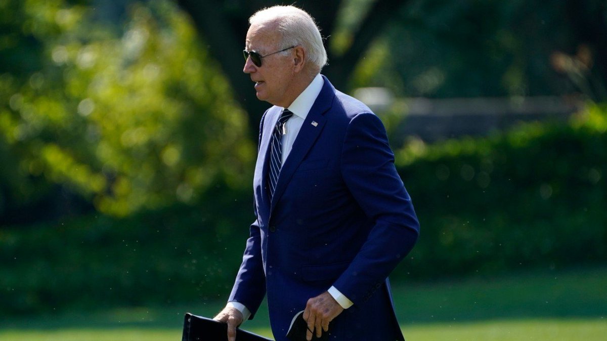 thehill's tweet photo. Most in new poll say Biden hasn’t achieved much in first two years https://t.co/fsNiYOFuTc https://t.co/pnA4vr0s8z