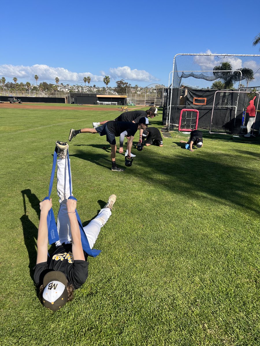 MBBucsbaseball's tweet photo. hamstrings, glutes, lower back, and T-spine - part of the pitcher's circuit https://t.co/HS8BVgVCbf