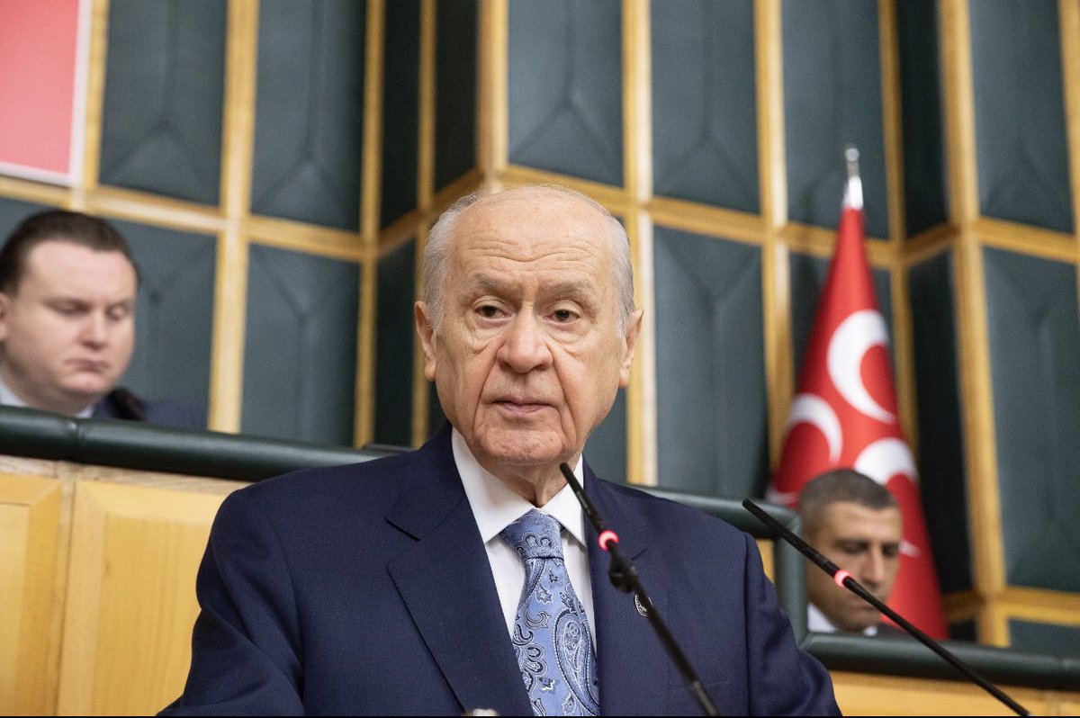 Bütün parti teşkilatlarımız ve Ülkü Ocaklarımız gönüllü olarak Arama-Kurtarma çalışmalarına katılacaklardır.

İhtiyaç olan kansa kan vereceğiz, emek ise emek vereceğiz, mücadele ise mücadele edeceğiz, üzerimize göçen binaları mutlaka kaldıracağız.

Liderimiz Sayın Devlet Bahçeli