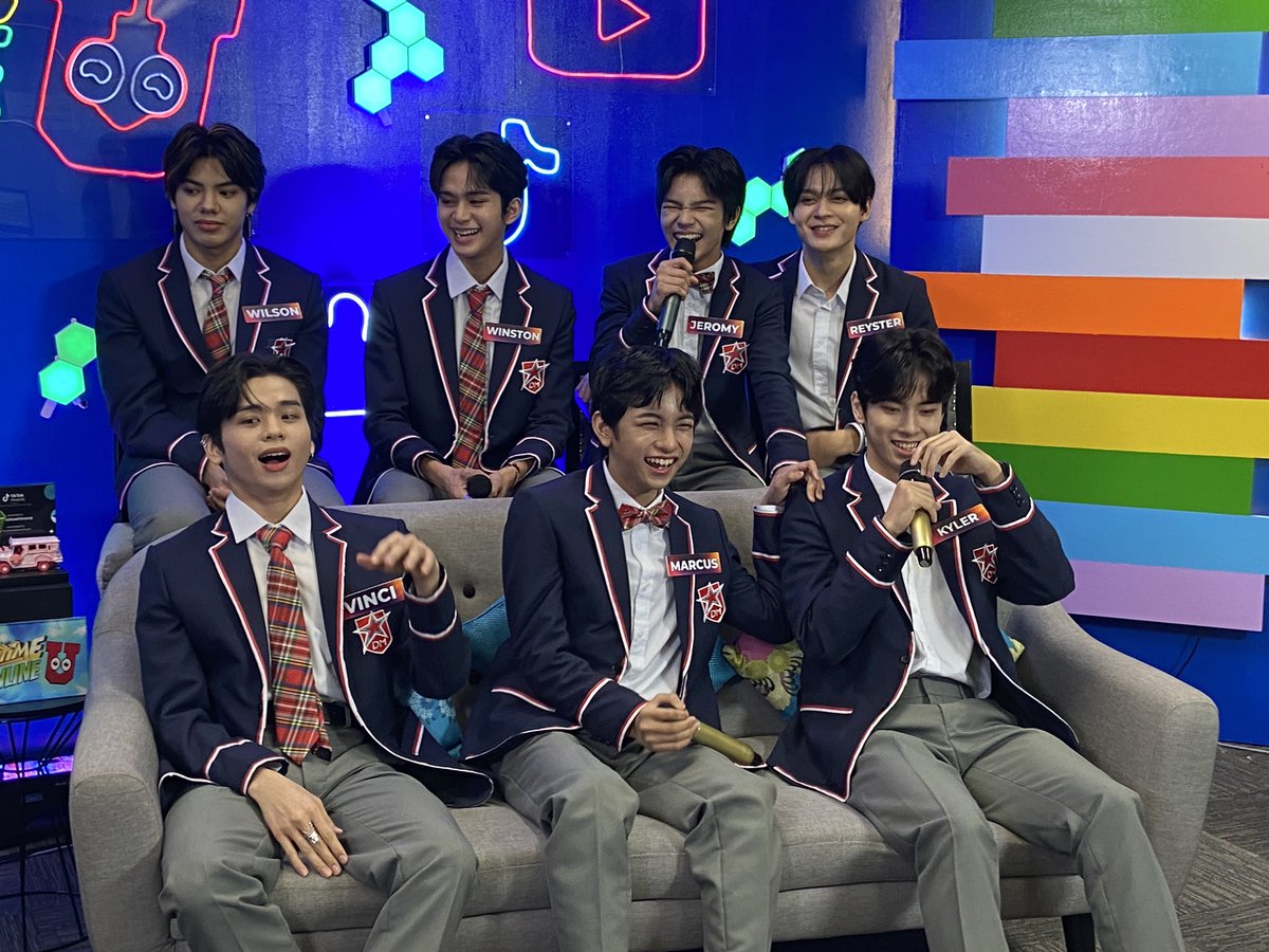 itsShowtimeNa's tweet photo. π Top 7; Vinci, Marcus, Kyler, Reyster, Jeromy, Winston, at Wilson, sa Showtime Online Γ! ππ
#ShowtimeFabFeb
WATCH & SUBSCRIBE NA DITO:
https://t.co/wZTrvWfxE4 https://t.co/xzBHjIQ1Lv