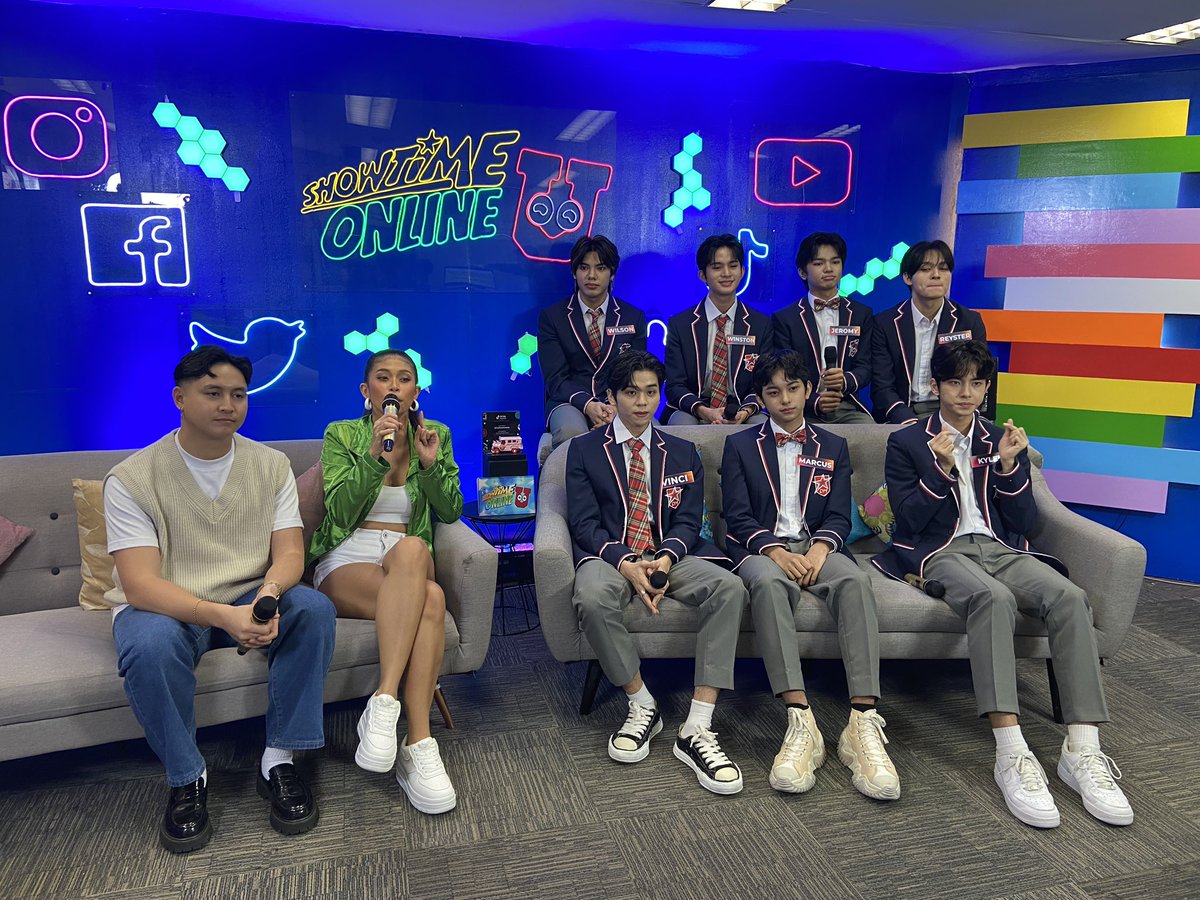 itsShowtimeNa's tweet photo. π Top 7; Vinci, Marcus, Kyler, Reyster, Jeromy, Winston, at Wilson, sa Showtime Online Γ! ππ
#ShowtimeFabFeb
WATCH & SUBSCRIBE NA DITO:
https://t.co/wZTrvWfxE4 https://t.co/xzBHjIQ1Lv