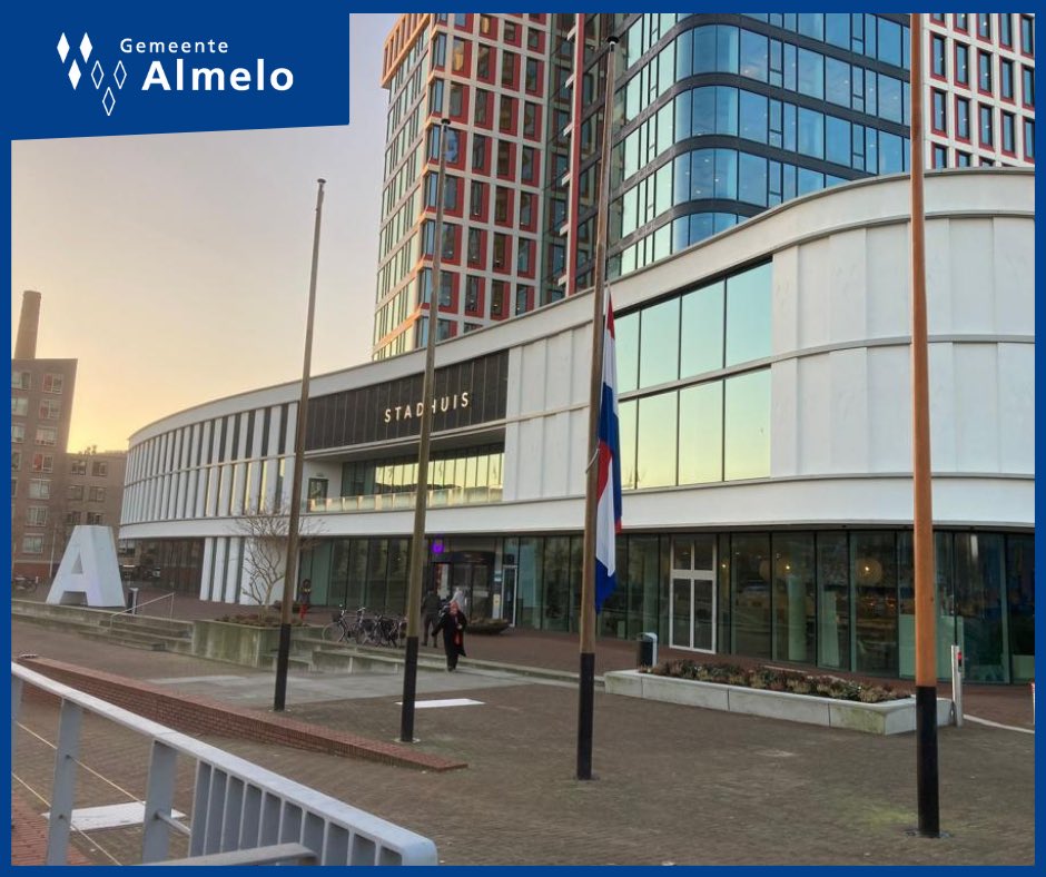 Onze gedachten gaan uit naar alle slachtoffers en nabestaanden van de catastrofale aardbevingen in Turkije en Syrië. Voor hen en alle betrokkenen hangt de vlag voor ons stadhuis vandaag halfstok.