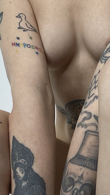 Как обычно , для жителей Твитера все самое интересное не вместилось. https://t.co/8dZDPsdW22