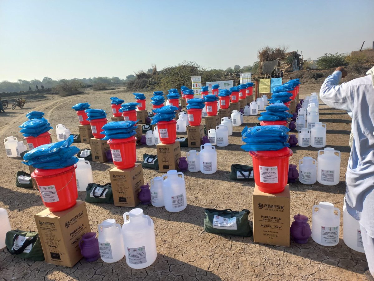 ThardeepOrg's tweet photo. Feb 06, #Mirpurkhas, #TRDP team distributed #nonfooditems NFIs kits among 192 flood affected families of villages Latifabad, Usman Kaloi, Mir Jani Talpur,Choudhry Sharf udin of Union Council Mir Khuda Bux of Taluka #digri and- https://t.co/fcSgUN06iA