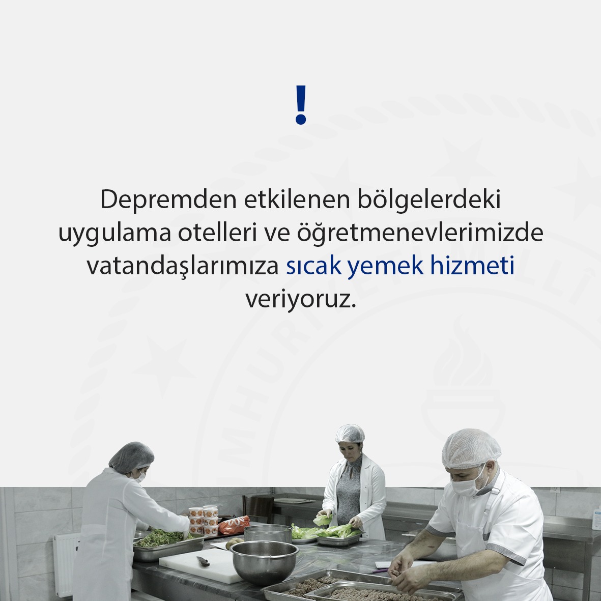 Millî Eğitim Bakanlığı olarak depremden etkilenen vatandaşlarımıza destek vermeye devam ediyor, uygulama otelleri ve öğretmenevlerimizde sıcak yemek hizmeti veriyoruz.