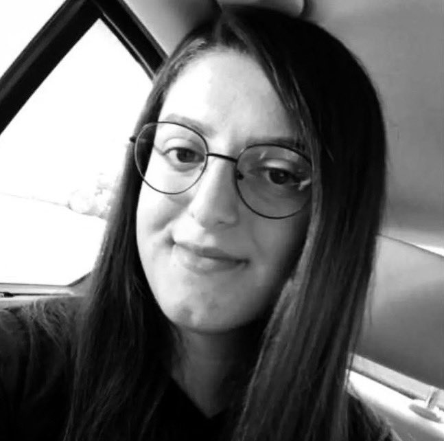 AYBÜ Tıp Fakültesi Dönem 1 İngilizce bölümü öğrencimiz Açelya Cüzdanoğlu’nu kaybetmenin derin üzüntüsü içerisindeyiz. Açelya’ya Allahtan rahmet, ailesi ve sevenlerine sabır diliyoruz. Başımız sağolsun.