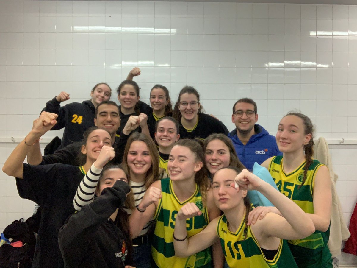 C.B Manyanet Les Corts tweet media