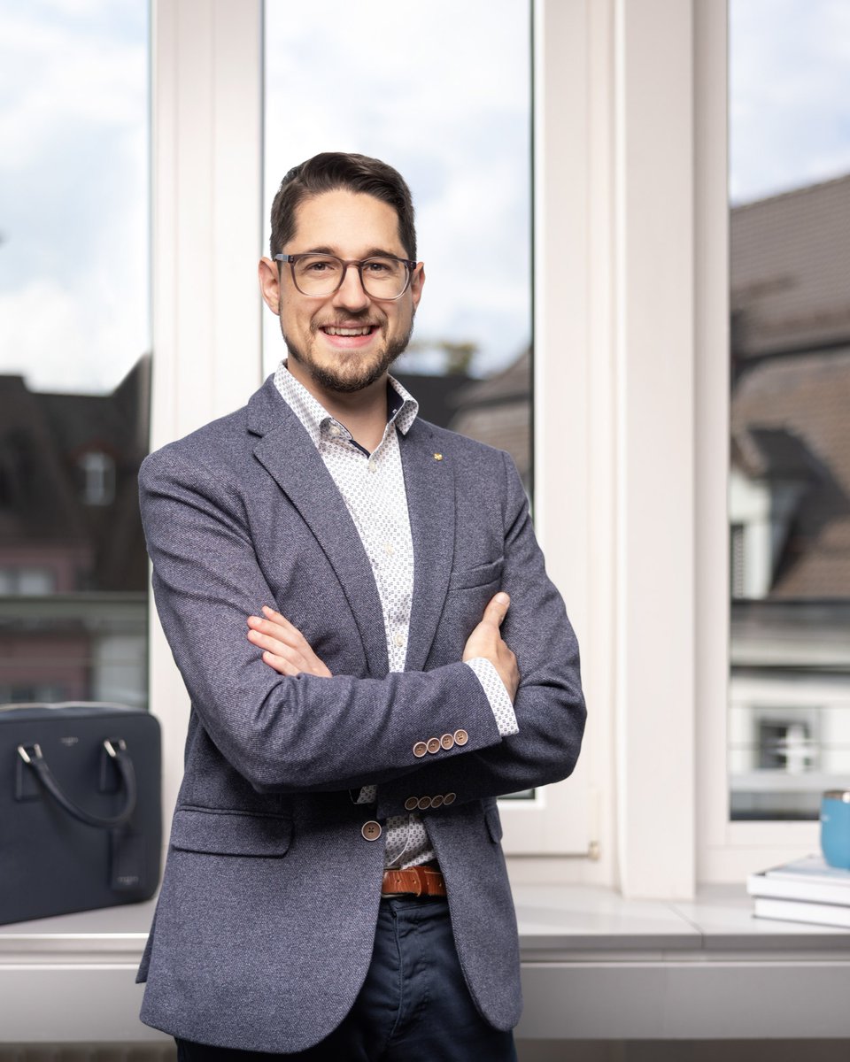 meierkamer_ch's tweet photo. Für die spannenden Berufsbilder der Hochschule Luzern @hslu_luzern durften wir authentische Portraitaufnahmen machen.  
#businessportrait #portrait #portraitphotography #schweizerfotografen #Portraitfotografie https://t.co/KYkOnW8R68