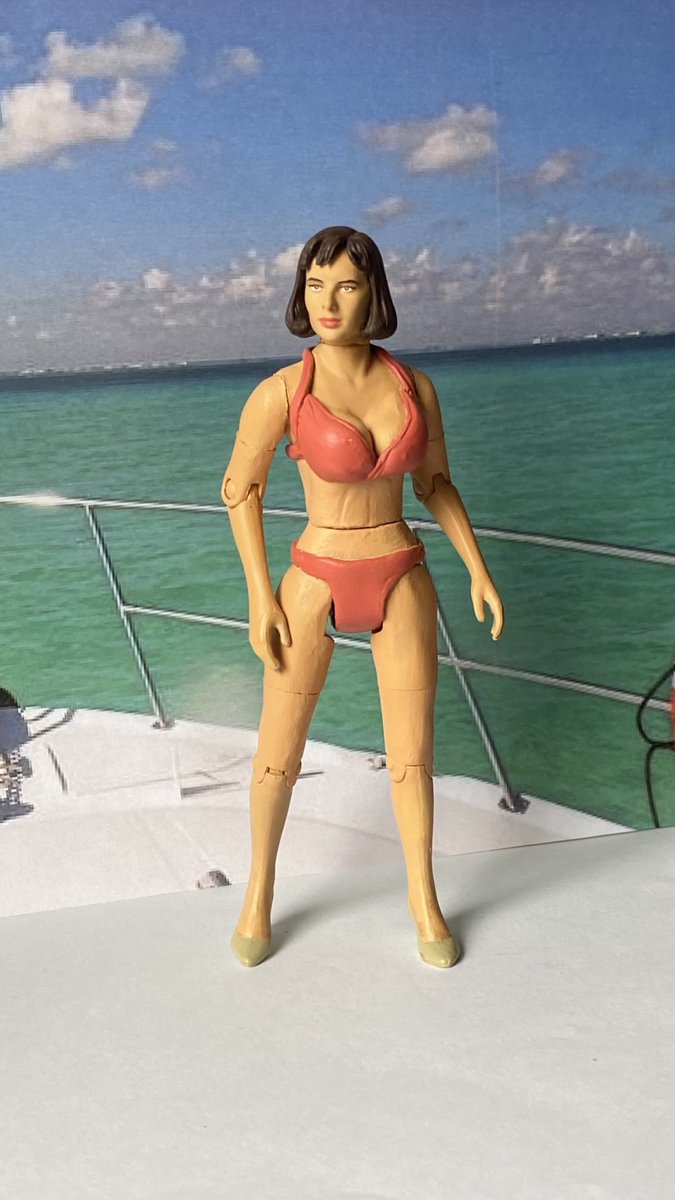 _adi_'s tweet image. My husband’s latest custom action figure - this time it’s @thenicolabryant as Peri from Planet Of Fire. Sadly Turlough in his trunks isn’t on his list! 🙁😜😆 #DoctorWho #DoctorWhoCustoms