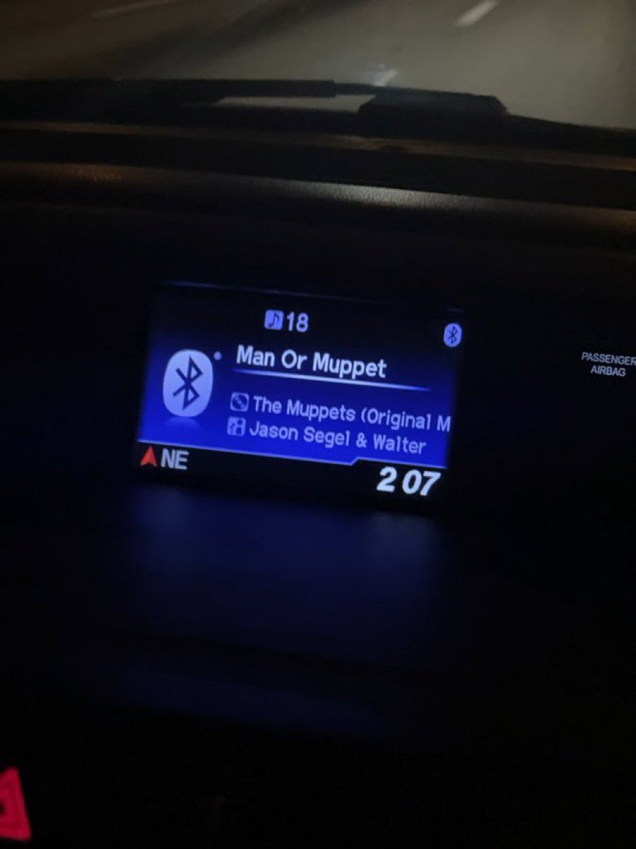 mechagogogo's tweet photo. My Uber driver is going through something https://t.co/GgvRGHkJgY