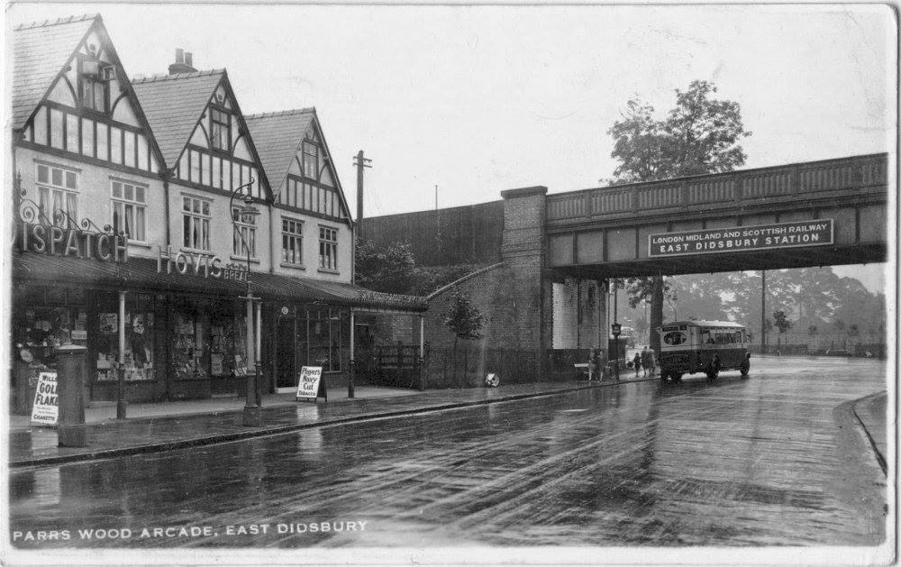 ManchesterHist tweet media