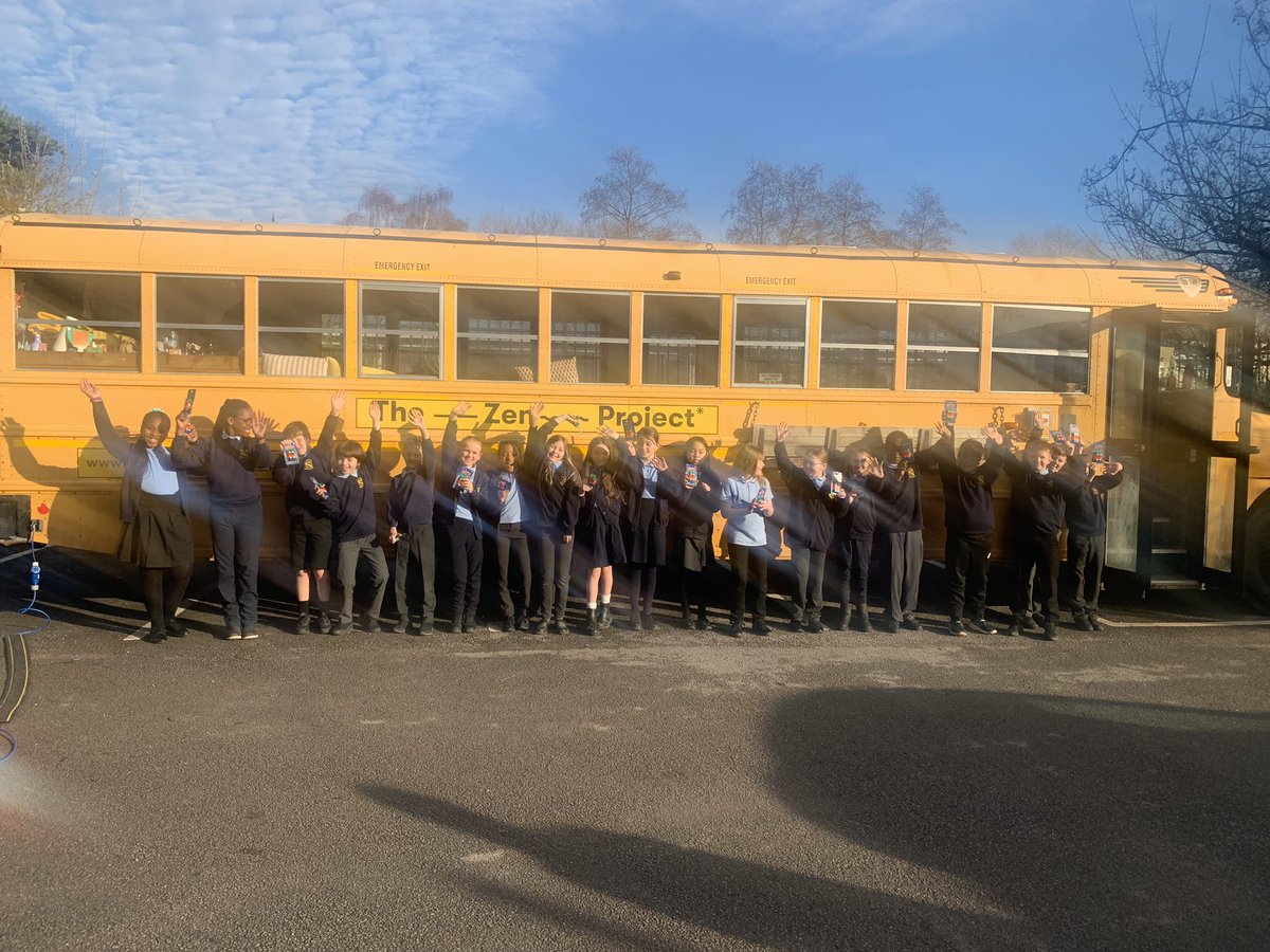 Kelly Osborne tweet media