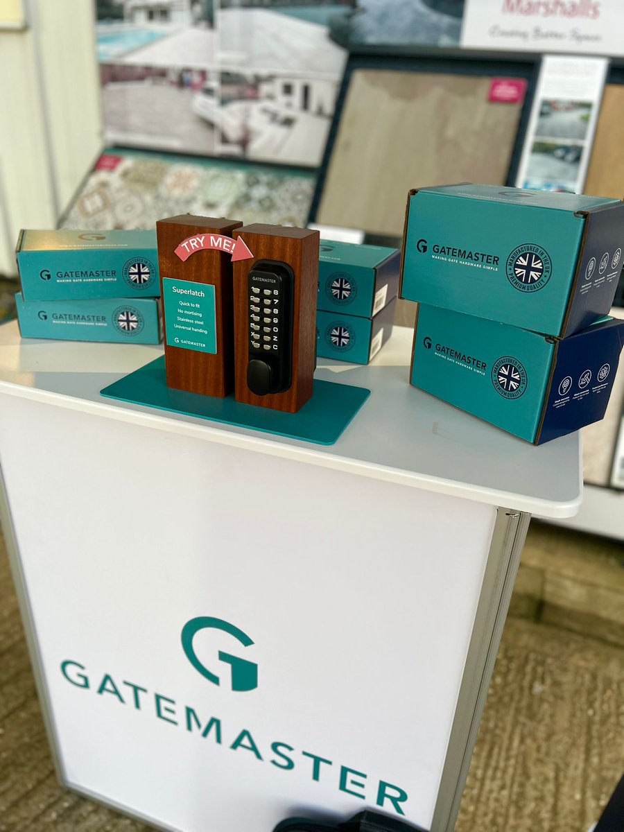 GatemasterLocks's tweet photo. Bright and early on a beautiful Monday morning🌅

Yesterday our sales team showcased our #timbergatelocks at @LawsonsUK Bedford branch for the first #tradeday this year!
 
Keep an eye out for updates on when we will next be in a branch near you🌳#timbergates #gatelocks #timber https://t.co/T1XnJgdb27