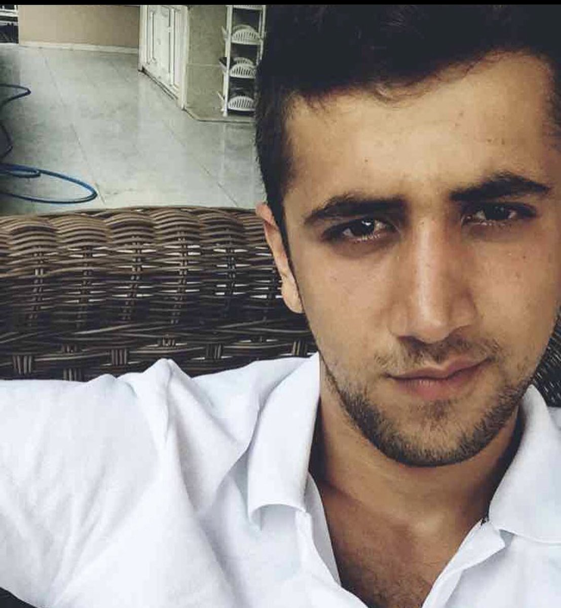 yuzdeyuzdentist's tweet photo. Kuzenim amcam ve yengem. Bu insanları gören duyan var mı 2 gündür hiçbir haber alamadık. 
Cemil Taze 
Mehmet Ali Taze
Fatma Taze
Lütfen bilen duyan gören birisi Antakya/Hatay Cebrail mahallesi Fatih caddesi katipoğlu apartmanındalardı. Telefonum 24 saat açlık haber bekliyoruz https://t.co/hDUQR7hZFJ