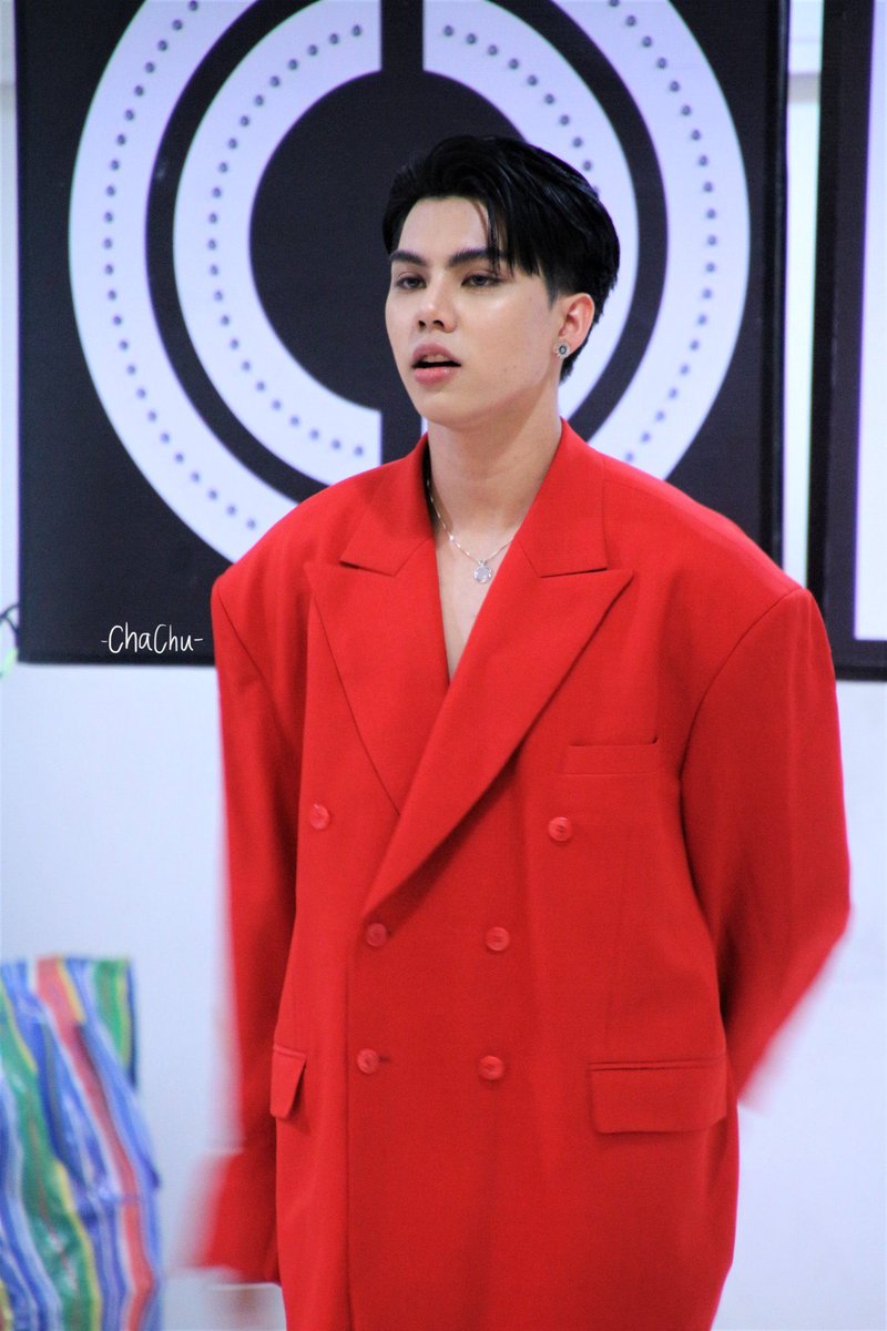 ChaChu2020's tweet photo. ‘ ดีใจที่ได้เจอ ไว้เจอกันใหม่นะ ’ 😉
—— @fort_fts
#FortFTS #ComeFortZon
>>> #เจอฟอร์ดที่บิวเทรี่ยม #BTCENTRALRAMA3
#BTStoreOpening #theBEAUTRIUM https://t.co/wuK2iIq6BE