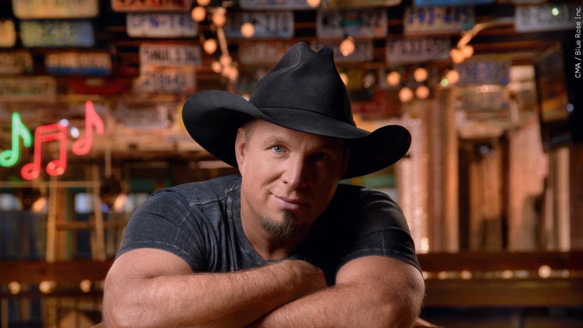 Happy Birthday Garth Brooks!
(February 7, 1962) 