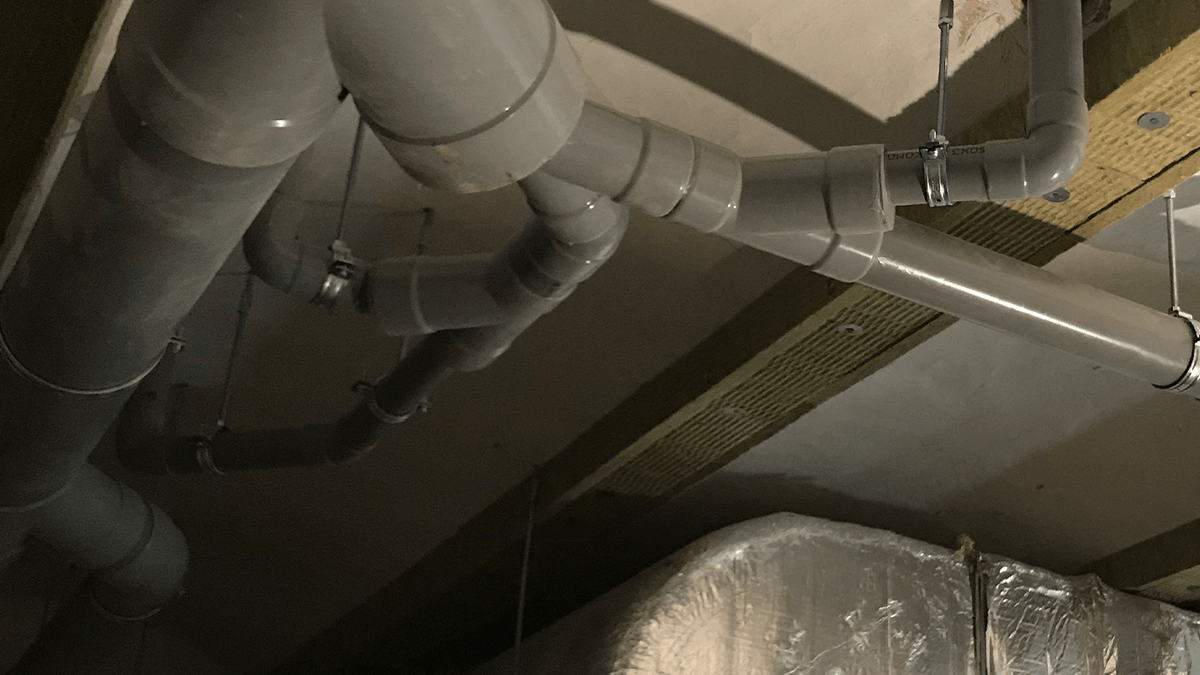 issonieuws's tweet image. De reeds bestaande uitgave NTR 3216 Riolering van bouwwerken is herzien. De kennis in deze vernieuwde publicatie is geactualiseerd op basis van relevante ontwikkelingen in de maatschappij en techniek. 

Bekijk de herziening nu in ISSO Open! over.isso.nl/nieuws/isso-pu…

#riolering