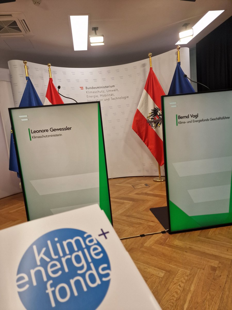 klimafonds's tweet photo. #countdown Um 10:00 Uhr präsentieren wir gemeinsam mit Frau Bundesministerin @lgewessler unser #Jahresprogramm für 2023. Per #livestream direkt aus dem @BMKlimaschutz. #Pressekonferenz https://t.co/eWgYIEXAtR